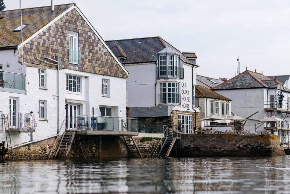 Sleep right next to Fowey harbour (Old Quay House Hotel)