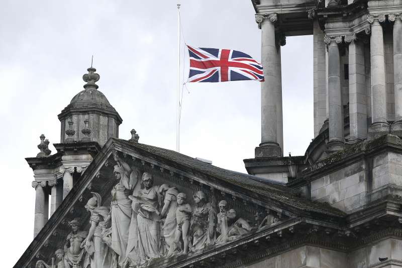 英國女王的丈夫菲利普親王辭世，大英國協全數降半旗哀悼。（AP）