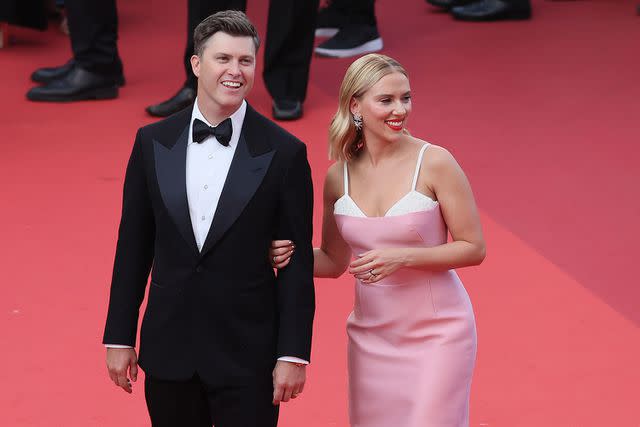 <p>Mike Coppola/Getty</p> Colin Jost and Scarlett Johansson