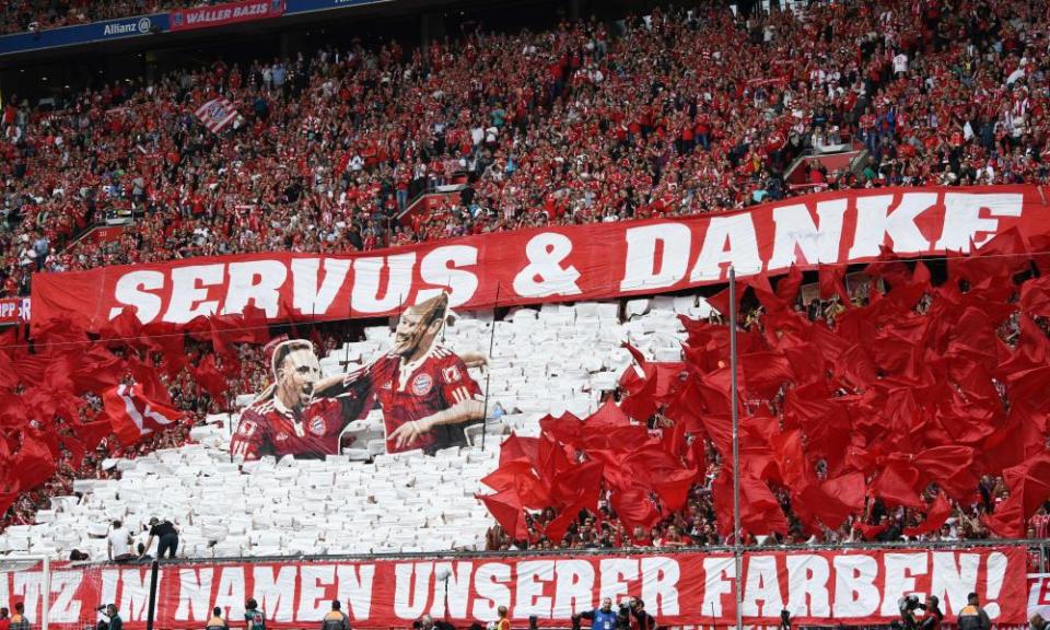 Bayern Munich fans bid farewell to Arjen Robben and Franck Ribéry.