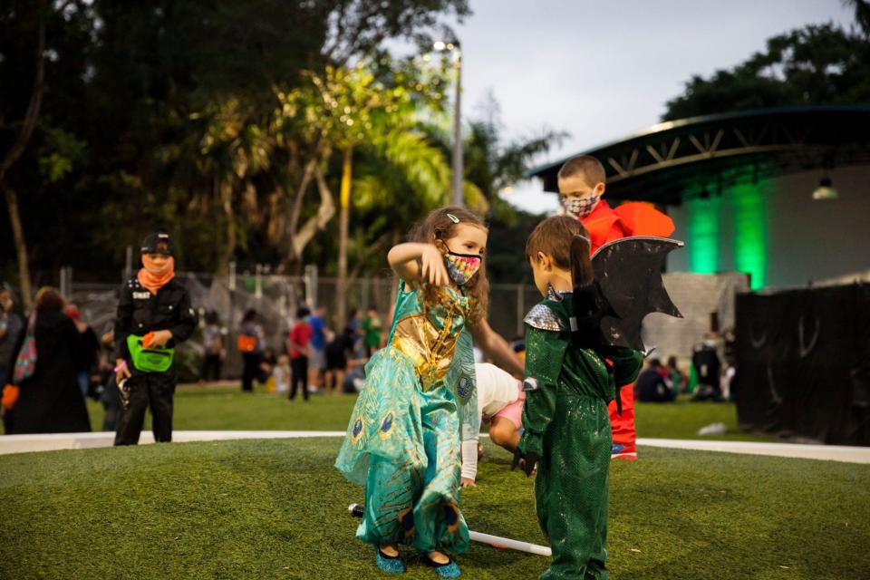 The Cox Science Center and Aquarium Spooky Science Laser Lights & Bites event will be held Friday, Oct. 27 and will feature smashing pumpkins, a haunted house, sweet treats, food trucks and more.