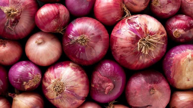 Top view of red onions