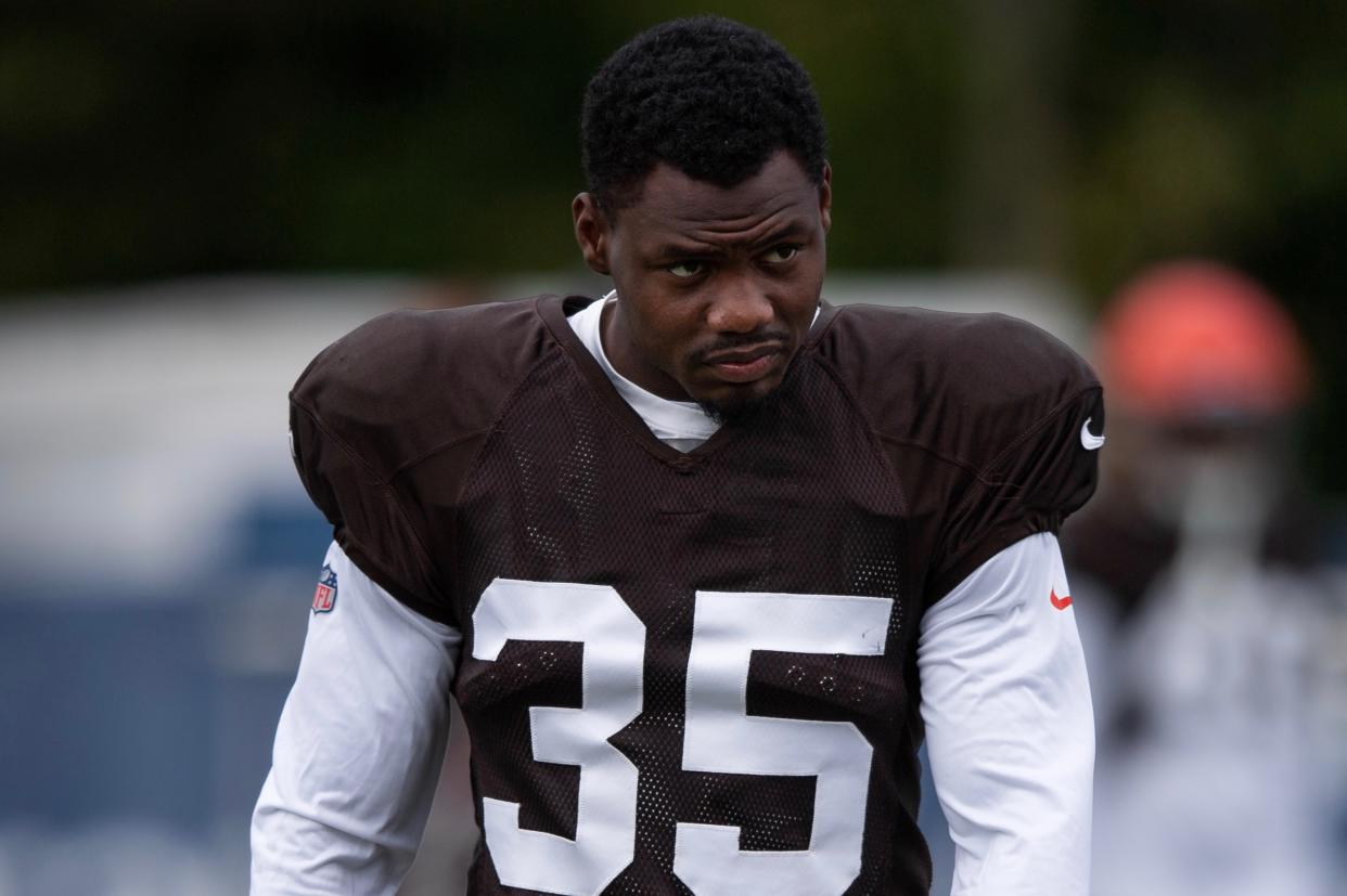 The Raiders worked out Jermaine Whitehead after he was cut in Cleveland for making death threats on Twitter. (Zach Bolinger/Icon Sportswire via Getty Images)
