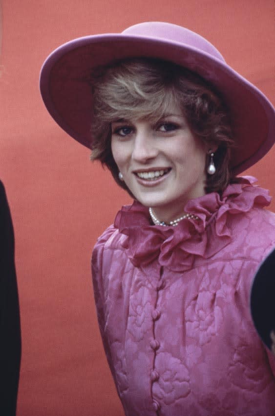 Diana de Gales, collar Isabel II