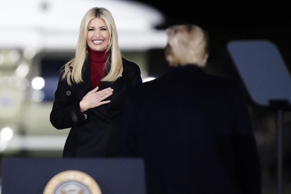 Ivanka Trump und ihr Vater, Präsident Donald Trump. Foto: AP Photo / Brynn Anderson