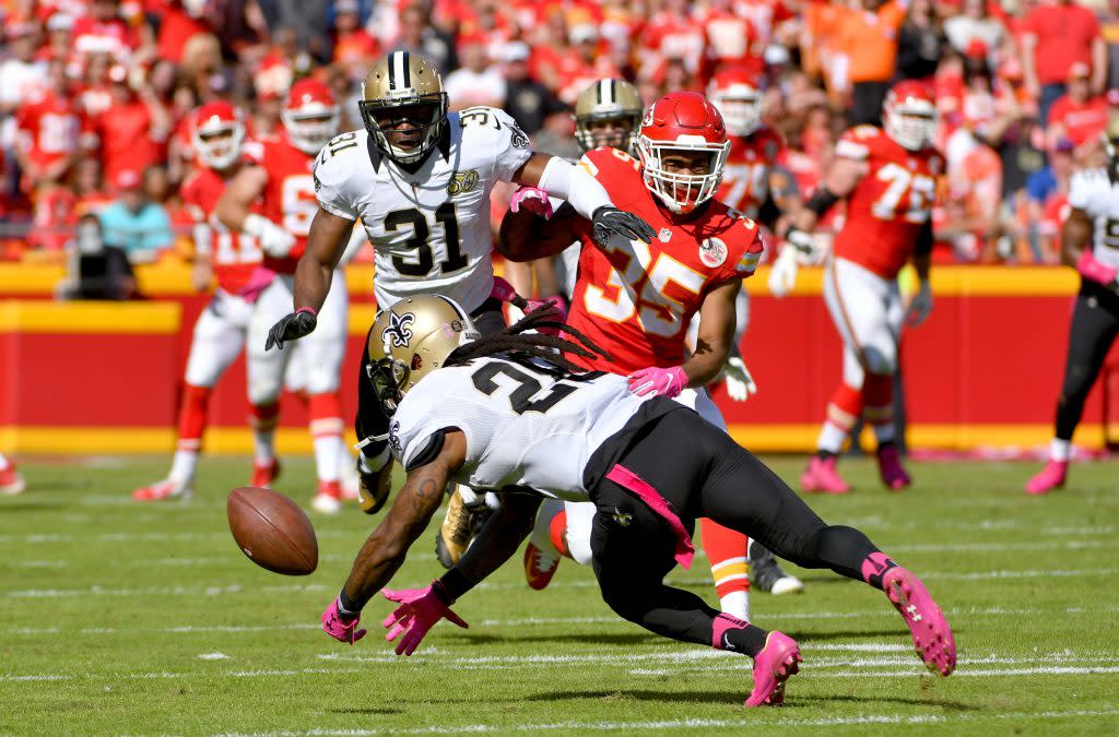 Oct 23, 2016; Kansas City, MO, USA; New Orleans Saints cornerback B.W. Webb (28) misses an interception on a pass intended for Kansas City Chiefs running back Charcandrick West (35) during the first half at Arrowhead Stadium. Mandatory Credit: Denny Medley-USA TODAY Sports