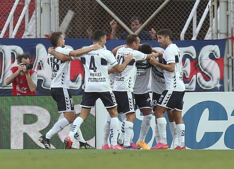 Gimnasia también festejó en el Torneo 2021 ante San Lorenzo, en el Nuevo Gasómetro