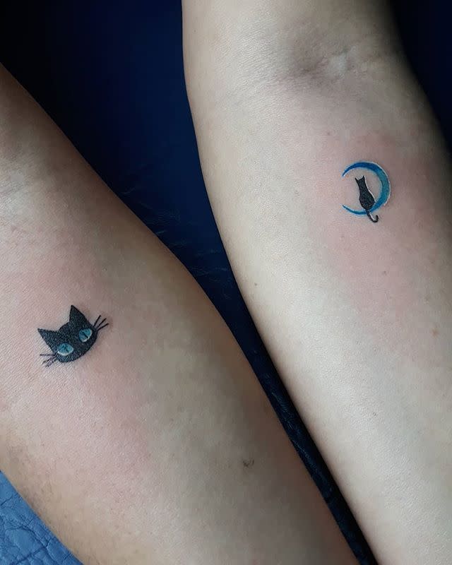 Top Minimal And Small Cat Tattoos You'll Want To See