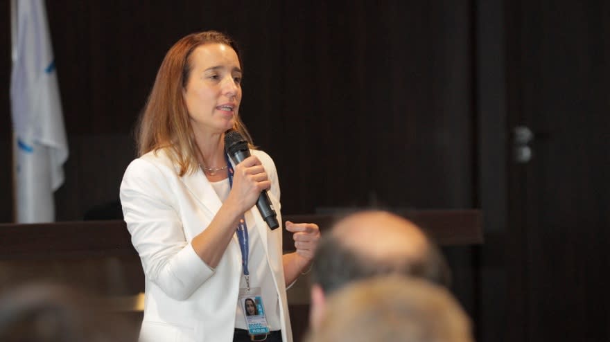 Verónica Rodríguez Bargiela, Directora de Recursos Humanos de Aeropuertos Argentina 2000