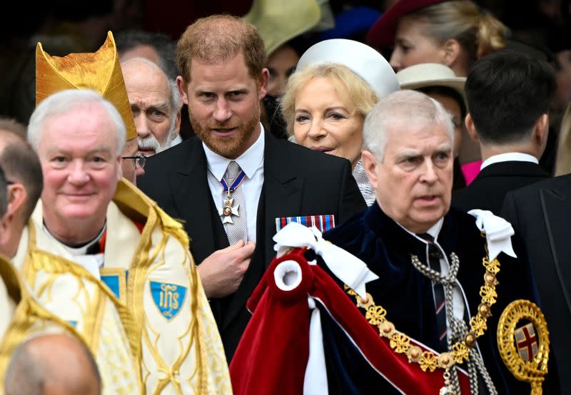 Foto del sábado del principe Enrique, duque de Sussex, en la coronación de su padre , el rey Carlos III: