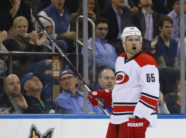 NEW YORK, NY – NOVEMBER 29: Ron Hainsey #65 of the Carolina Hurricanes yells at the referee after receiving two minor penalties in the third period against the New York Rangers at Madison Square Garden on November 29, 2016 in New York City. The Rangers defeated the Hurricanes 2-1. (Photo by Bruce Bennett/Getty Images)
