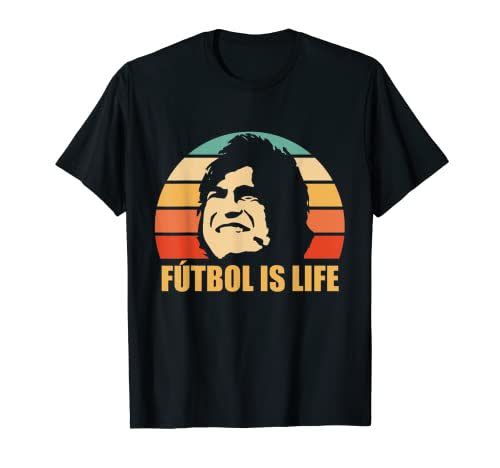 16)  Fútbol is life T-Shirt