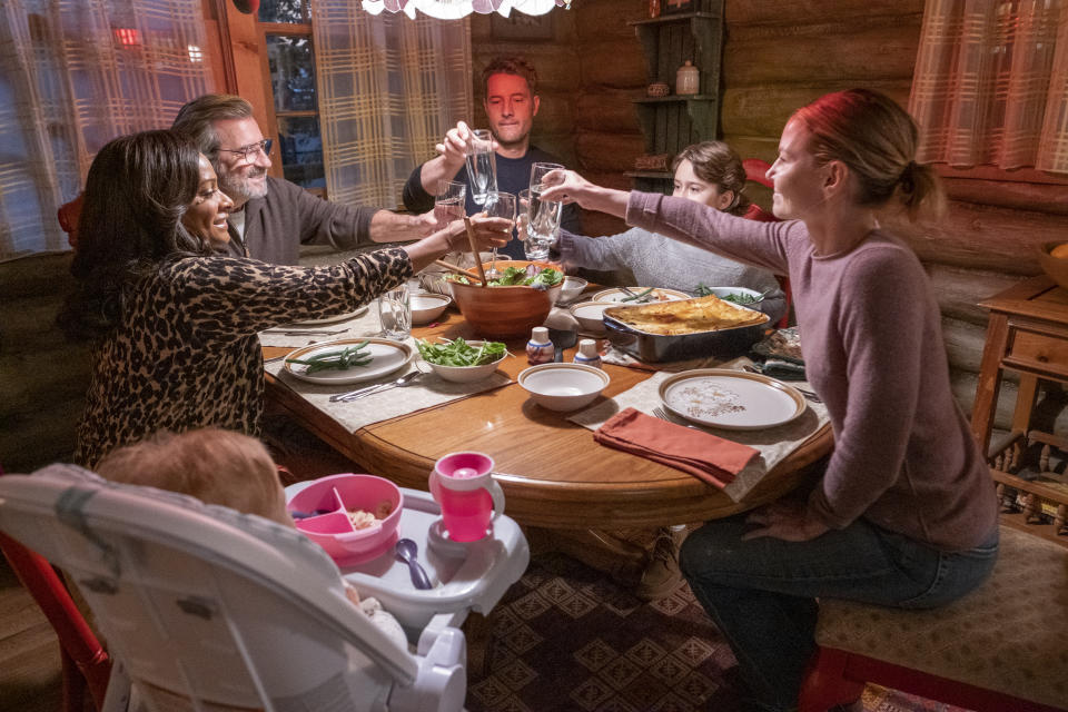 This image released by NBC shows, from left, Vanessa Bell Calloway as Edie, Griffin Dunne as Nicky, Justin Hartley as Kevin, Noah Salsbury Lipson as Matty, Jennifer Morrison as Cassidy, in a scene from "The Guitar Man" episode of "This Is Us." (Ron Batzdorff/NBC via AP)