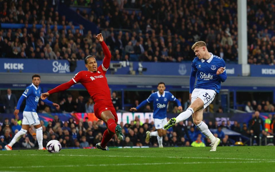 Everton's Jarrad Branthwaite scores their first goal