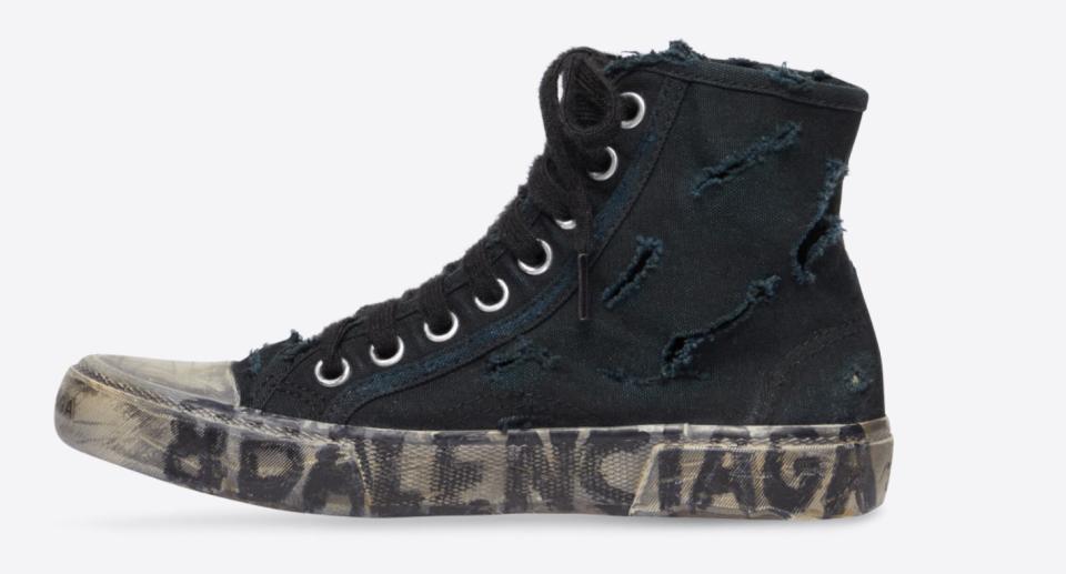 Wer bezahlt für diesen Gammelschuh Geld? (Bild: Balenciaga.com)