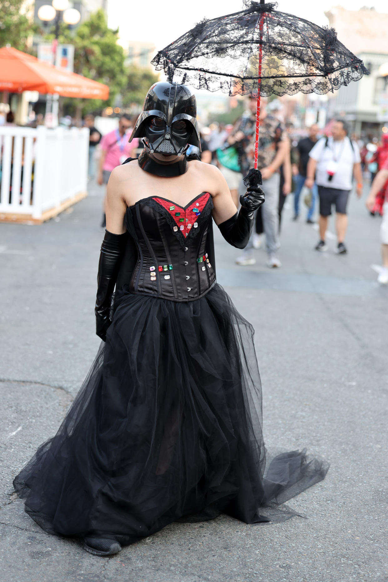 Cosplayer dressed as a Victorian Era-inspired Darth Vader.