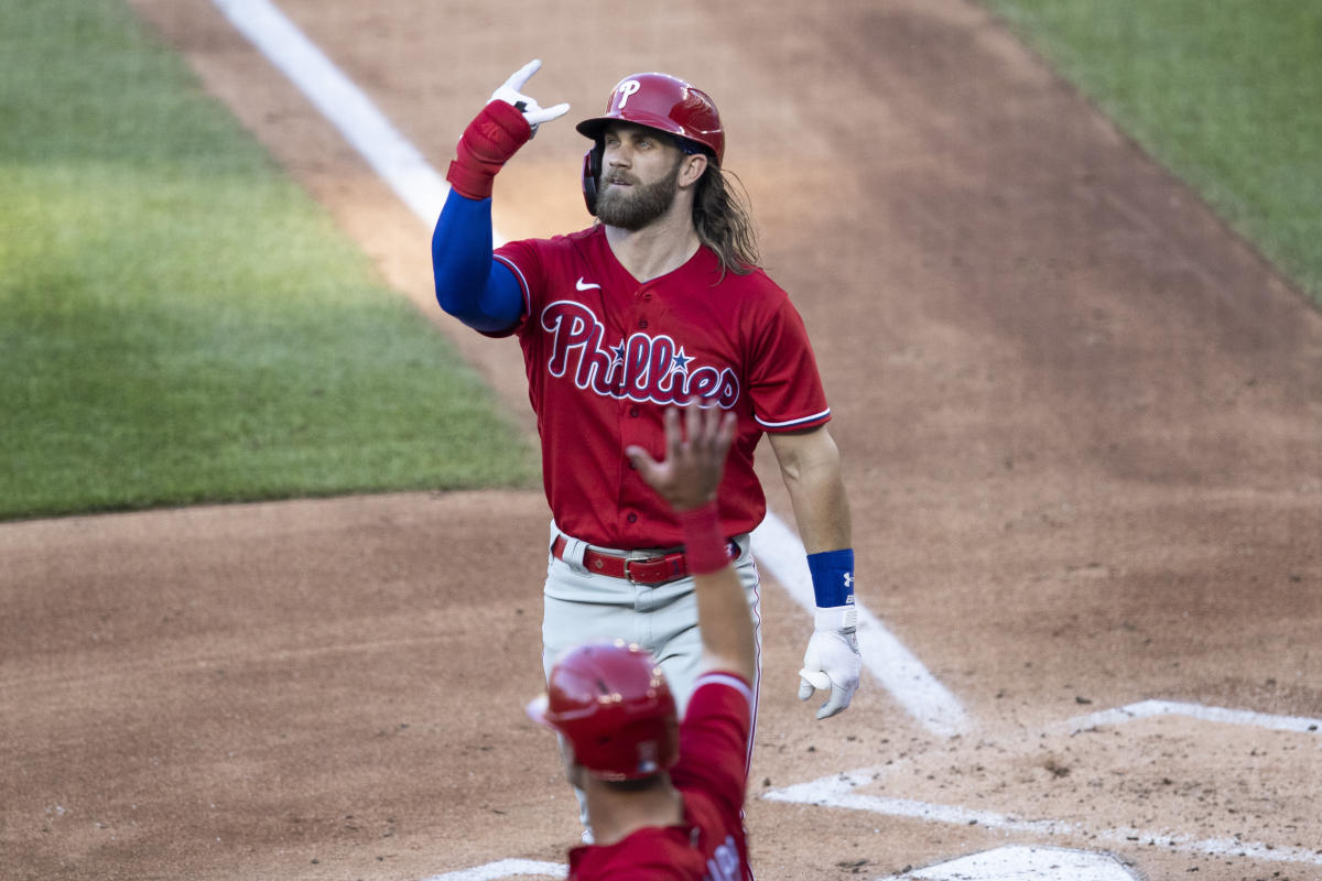 Fans see 1st Nats exho from balcony; Harper HRs off Scherzer