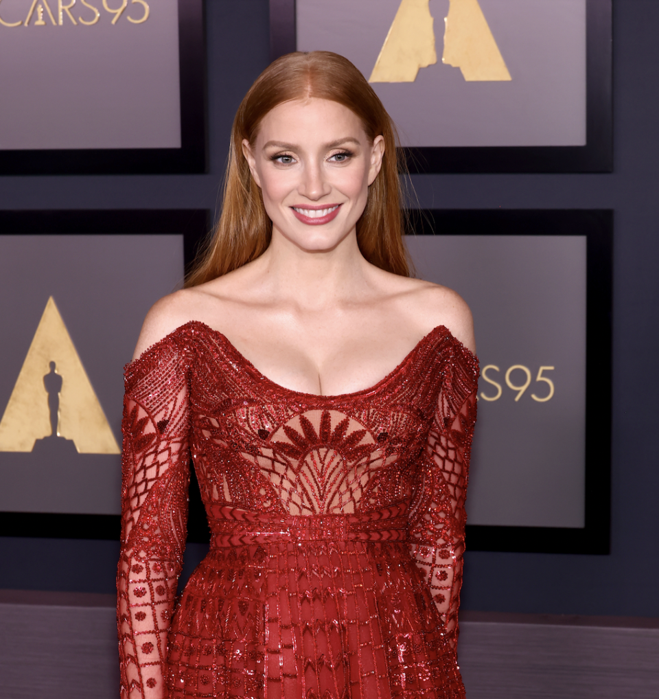 jessica chastain 2022 fashion red dress