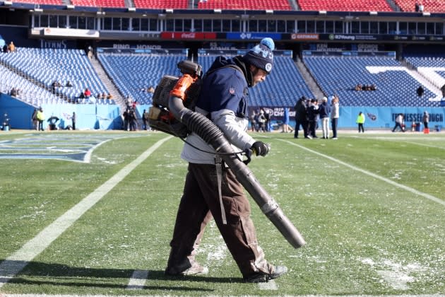 NFL Delays Titans-Texans Kickoff In Tennessee Because Of Winter Storm