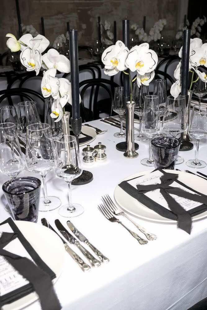 elle style awards table set