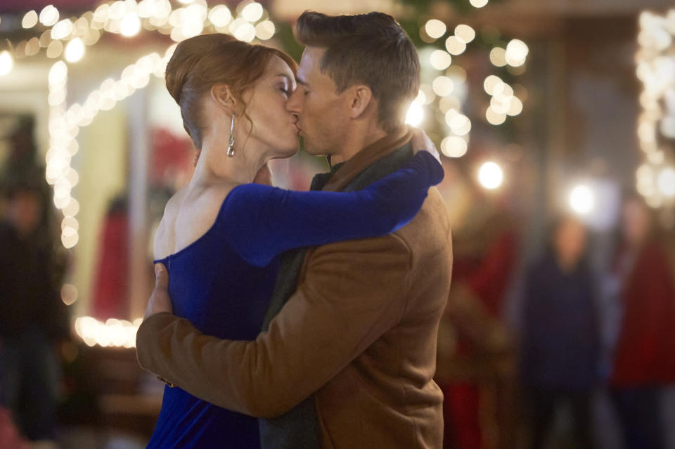 Alicia Witt, Andrew Walker, 'Christmas Tree Lane', 2020