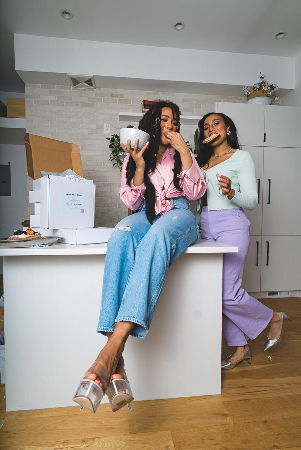 Can you tell aesthetics are important to these two? (Twins That Cook)