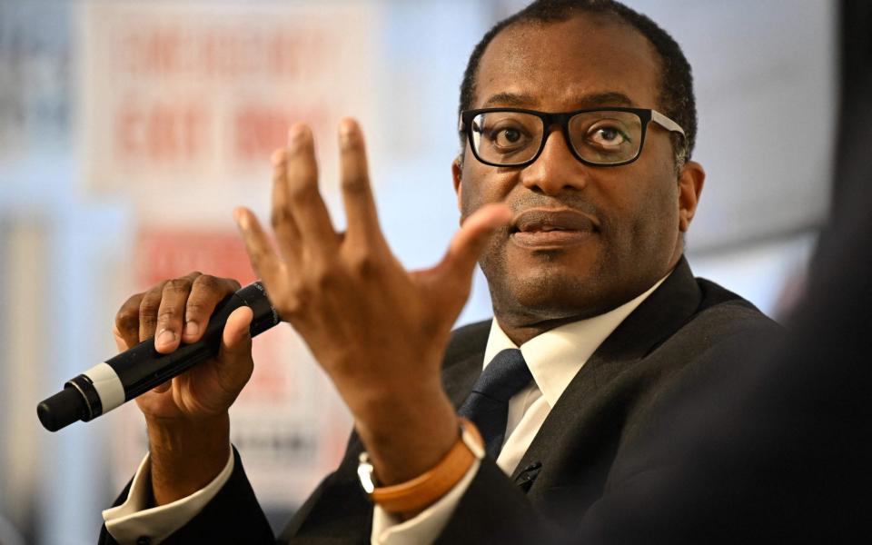 Chancellor Kwasi Kwarteng pound sterling dollar bonds interest rates Bank of England - Oli SCARFF / AFP