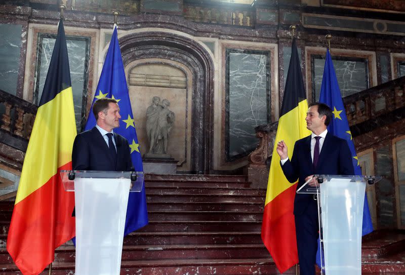 De Croo and Magnette hold news conference in Brussels