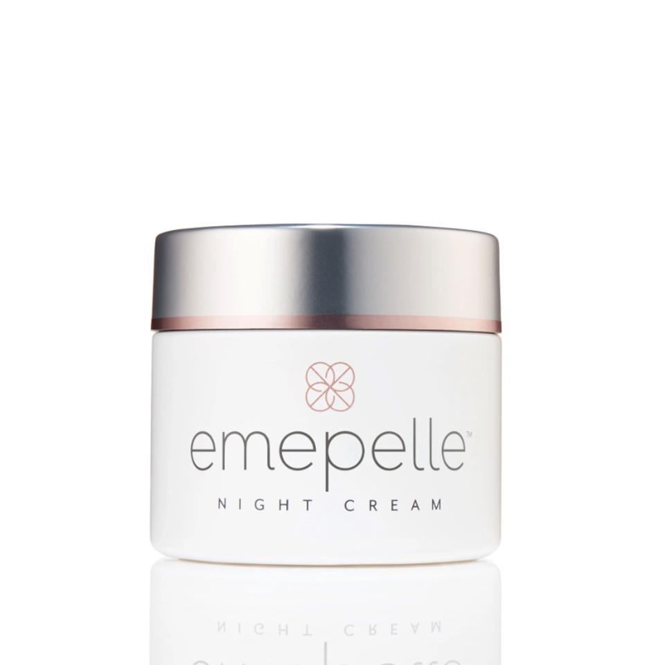 <strong>Emepelle Night Cream</strong>