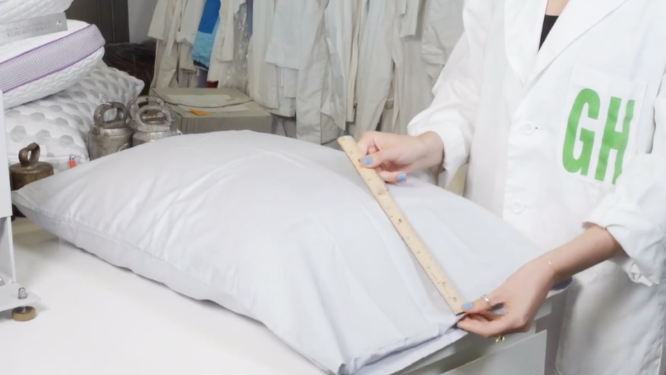 an analyst evaluates pillowcase fit