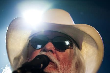 U.S. musician Leon Russell performs onstage during the 45th Montreux Jazz Festival in Montreux July 6, 2011. REUTERS/Valentin Flauraud