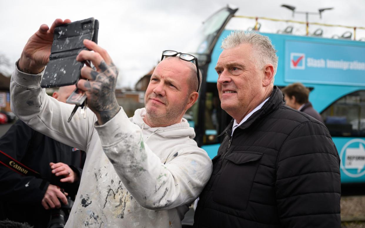 Lee Anderson poses for a selfie with a local, one of many who welcomed his defection to Reform