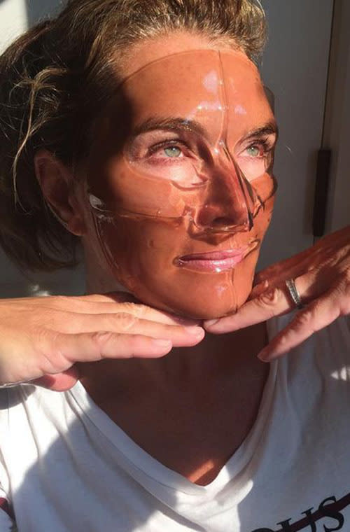 Despite taking a breather from booze, the actress donned a facial mask that’s made out of wine. “I will try not to eat it when I’m done,” she writes.