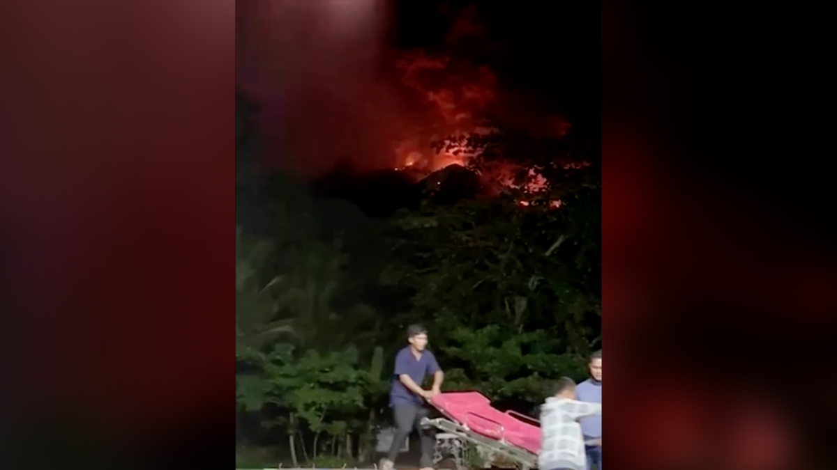 Multiple eruptions from Ruang volcano in Indonesia lead to evacuation of at least 800 people