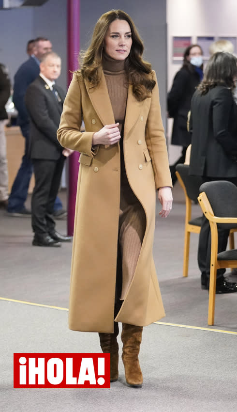 Kate Middleton recupera el abrigo espa&#xf1;ol que la conecta con Meghan en un look total camel