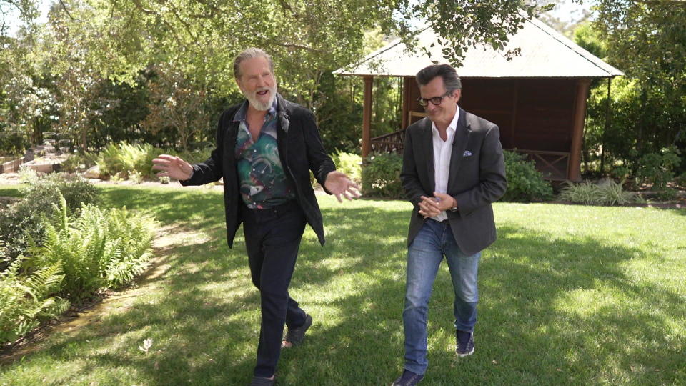 Actor Jeff Bridges with Turner Classic Movies host Ben Mankiewicz. / Credit: CBS News