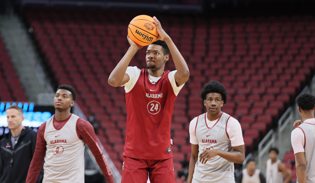 LOUISVILLE, KENTUCKY - MARCH 23:  Brandon Miller #24 of the Alabama Crimson Tide during practice for the NCAA Men's Basketball Tournament - South Regional at KFC YUM! Center on March 23, 2023 in Louisville, Kentucky. (Photo by Andy Lyons/Getty Images)