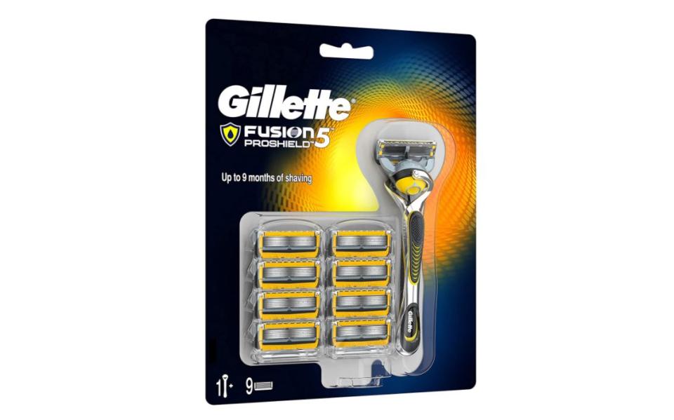 Gillette Fusion 5 ProShield Rasoio Uomo + 9 Lamette di Ricambio Con Tecnologia FlexBall