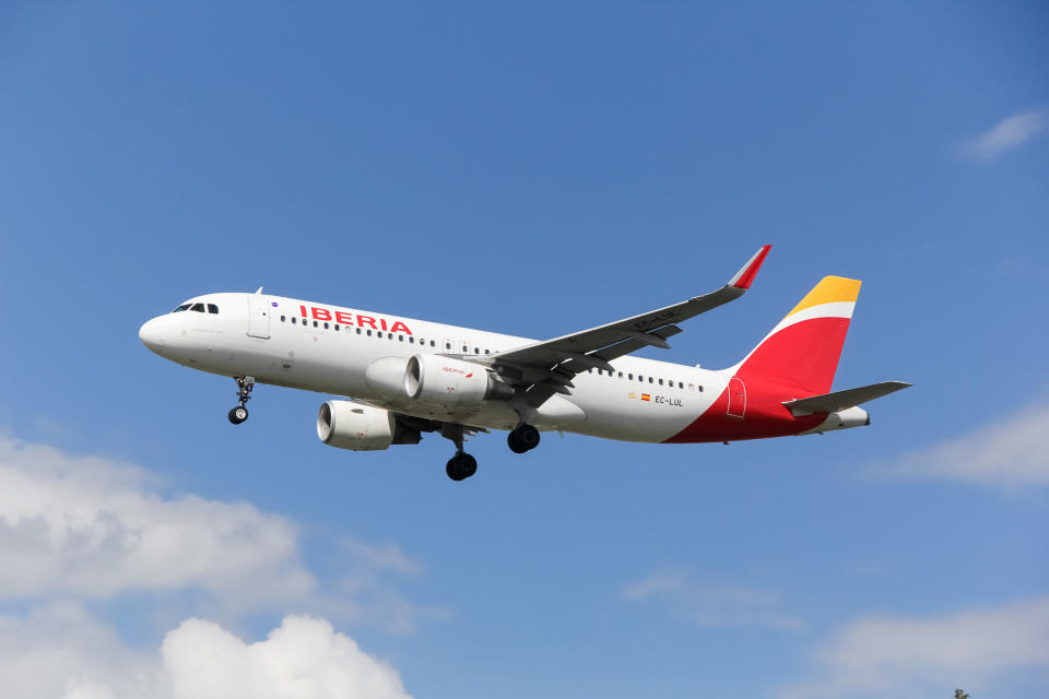 Iberia Airlines airbus a320 approaching at London Heathrow Airport