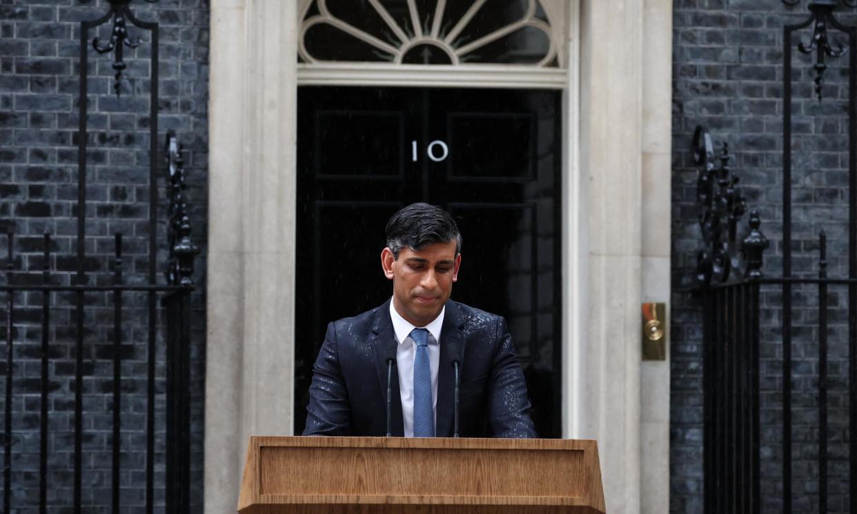 <span>When Rishi Sunak fired the starting gun on the election in May, D:Ream’s Things Can Only Get Better blared across Downing Street.</span><span>Photograph: Henry Nicholls/AFP/Getty Images</span>