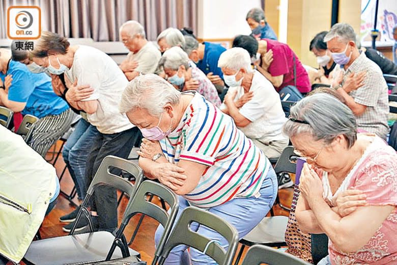 本港有逾三成60歲或以上長者面對膝痛問題。（袁志豪攝）