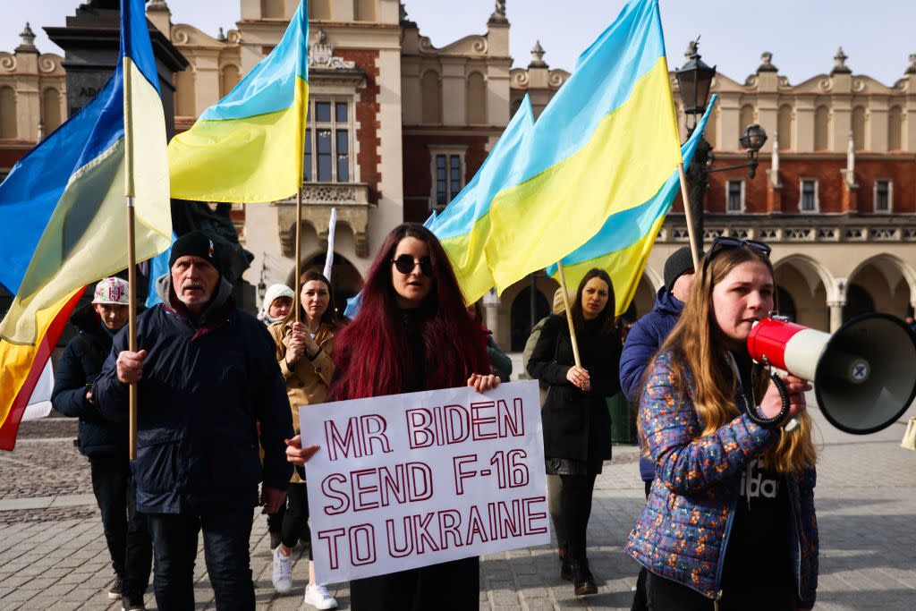 protest in solidarity with ukraine in krakow