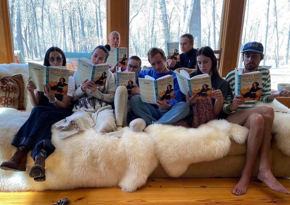 Demi Moore and Bruce Willis with their family in quarantine