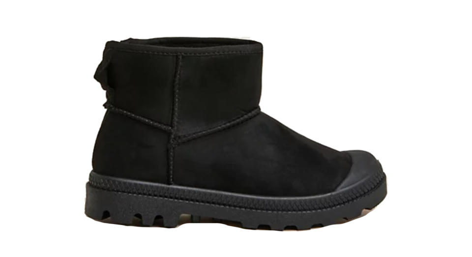 Toe Cap Pull On Ankle Boots