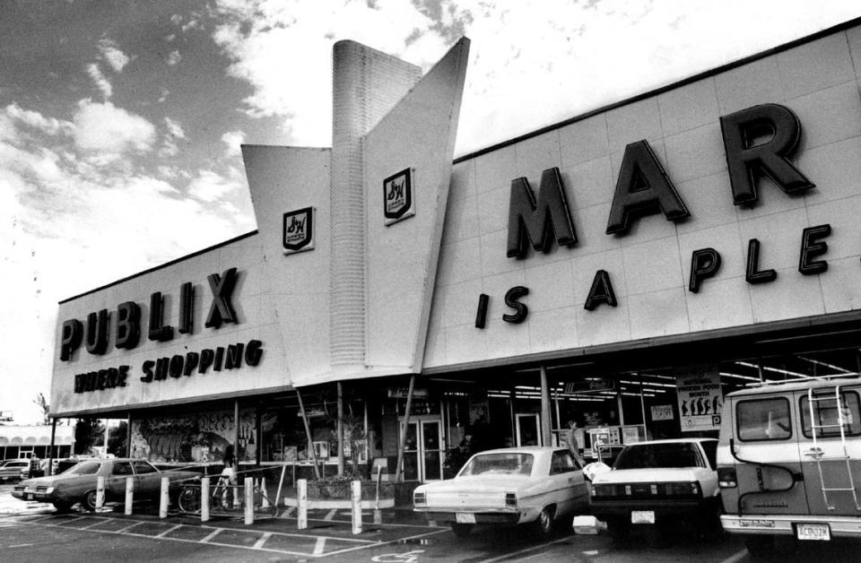 A South Florida Publix store built in 1961, with the famous fins over the door.