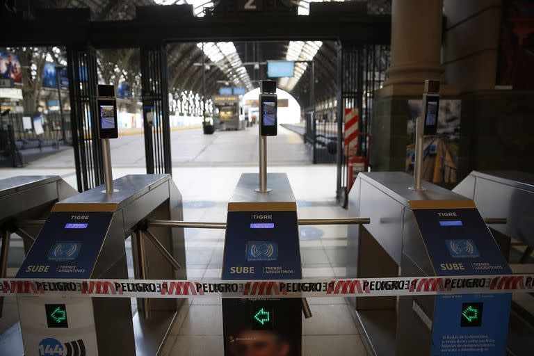 Paro nacional de trenes. Estación Retiro