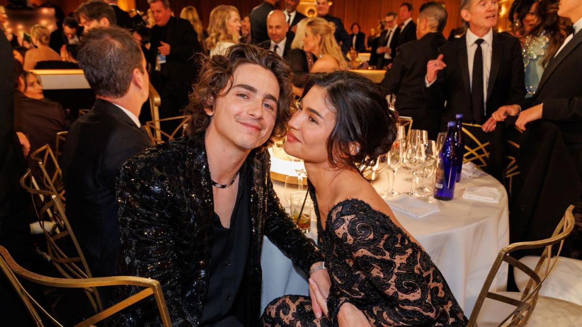 Kylie Jenner Appears to Tell Timothée Chalamet ‘I Love You’ at the