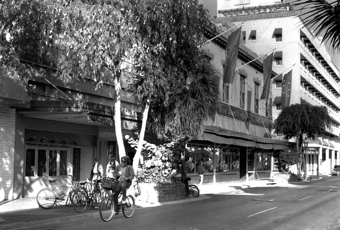 The Kress building on Duval Street in Key West in 1993. Miami Herald File