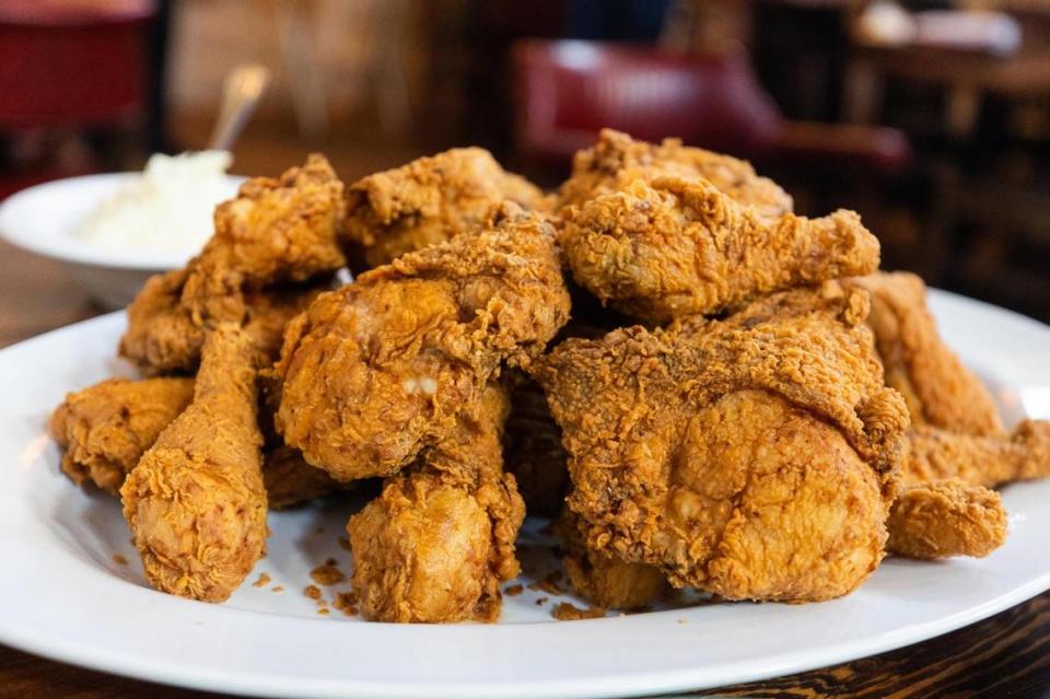 A fried chicken platter at Babe’s Chicken in North Richland Hills.