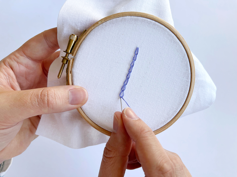 embroidery stitches chain stitch